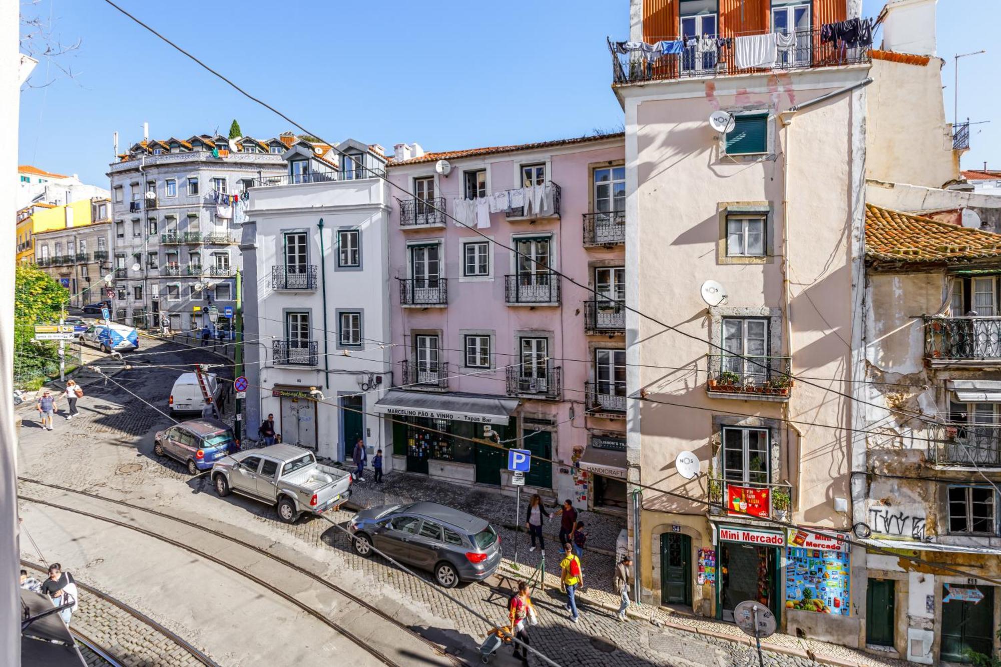Typical Apartment Alfama-Center Lisboa Exteriör bild