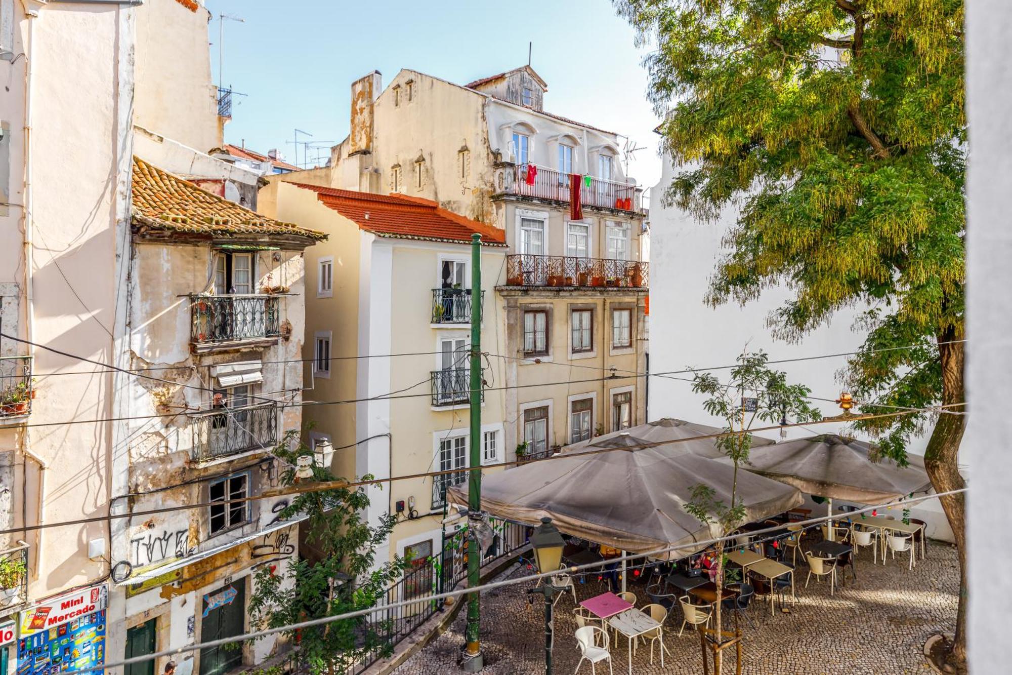 Typical Apartment Alfama-Center Lisboa Exteriör bild